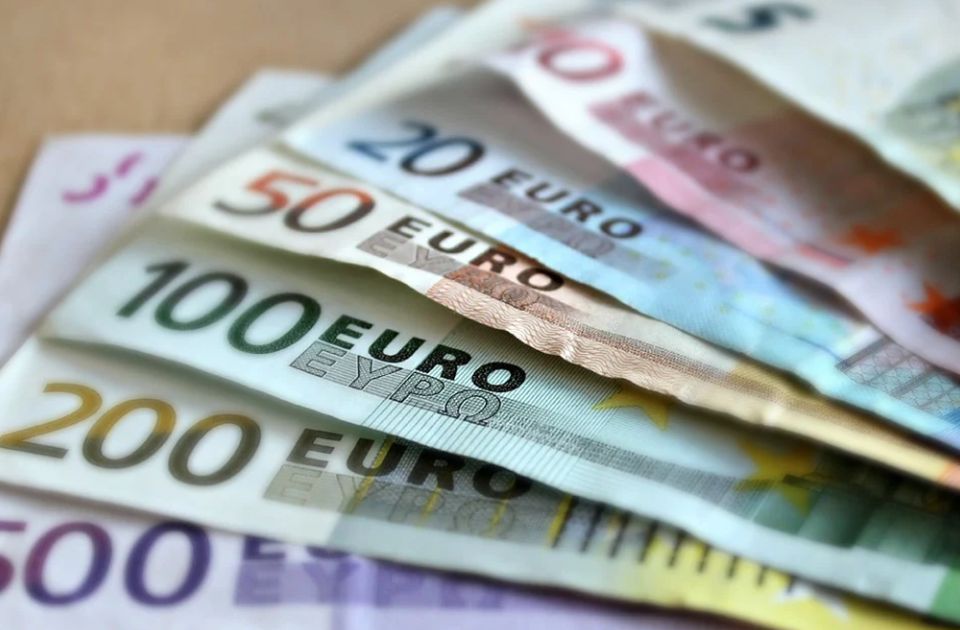 MINIMALAC IDE NA 50.000 DINARA?! Počinju pregovori sindikata i države