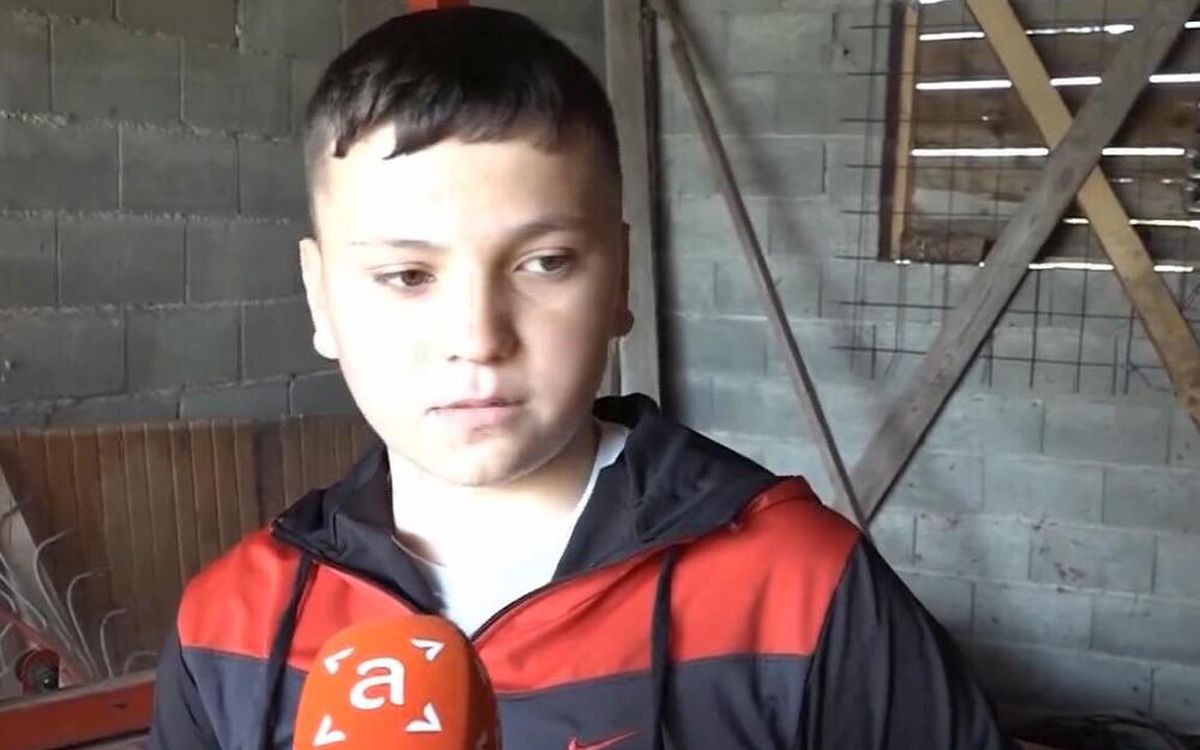 Miloš (13) nema oca i glava je kuće: Traktor je naučio da vozi za 4 godine i tvrdi – „Nije težak život na selu kao što…