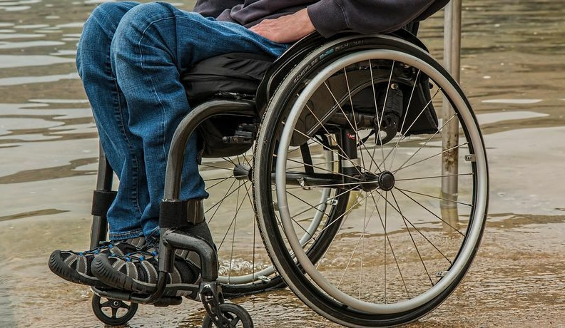 „Upravo sam detetu sa cerebralnom paralizom rekao: ‘Vežbaj pi**a ti materina’ i to tako mora“