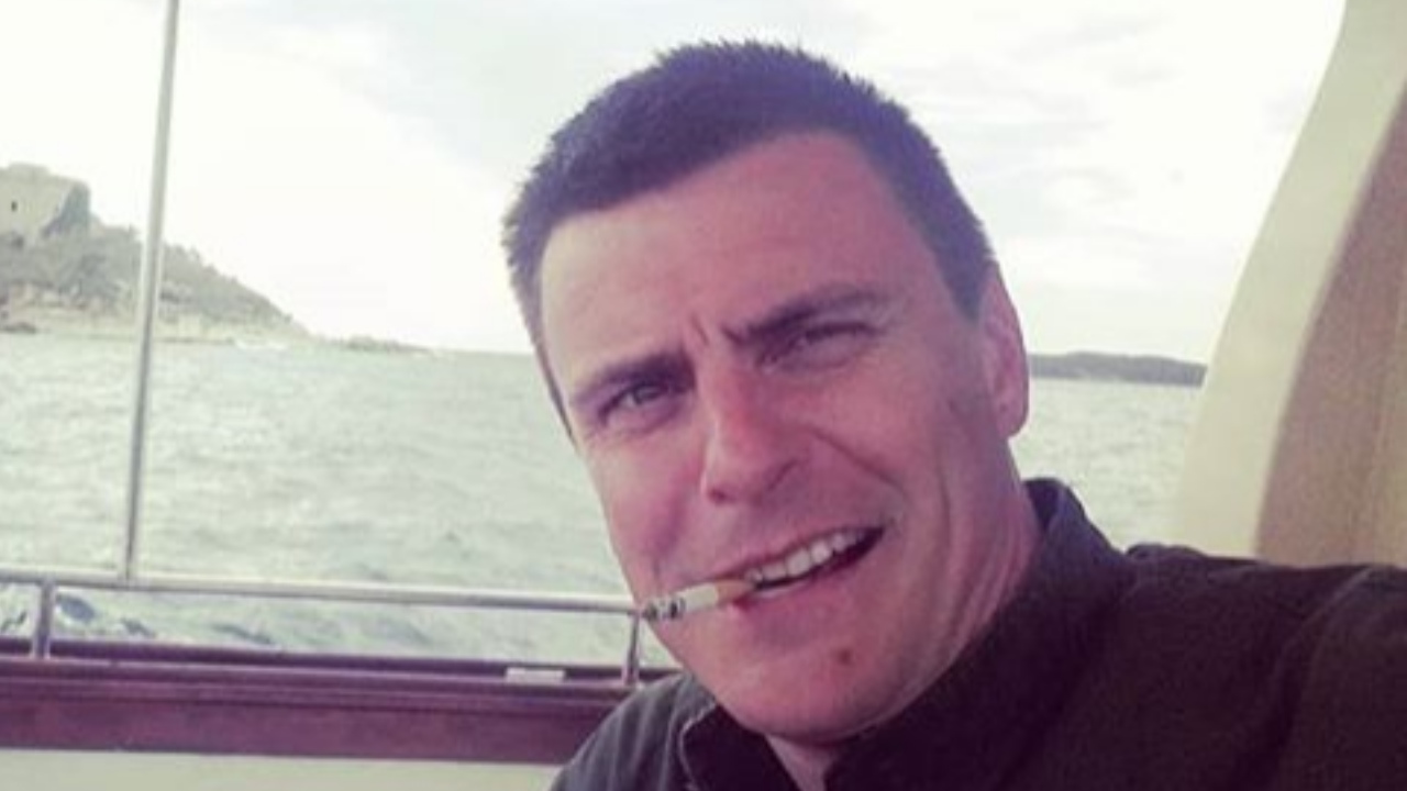 „Ta mi sigurno neće rađati decu i ići pred staru majku“! Vuk Kostić žestoko potkačio ovaj tip žena